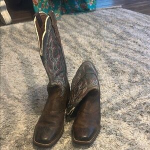 Justin Boots Brown and Blue Combat Moto Boots with Distinctive Style